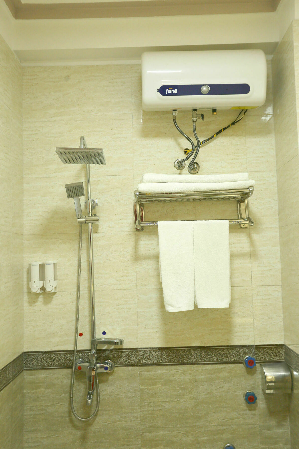 Ruby Hotel Diện Biên Phủ Екстериор снимка
